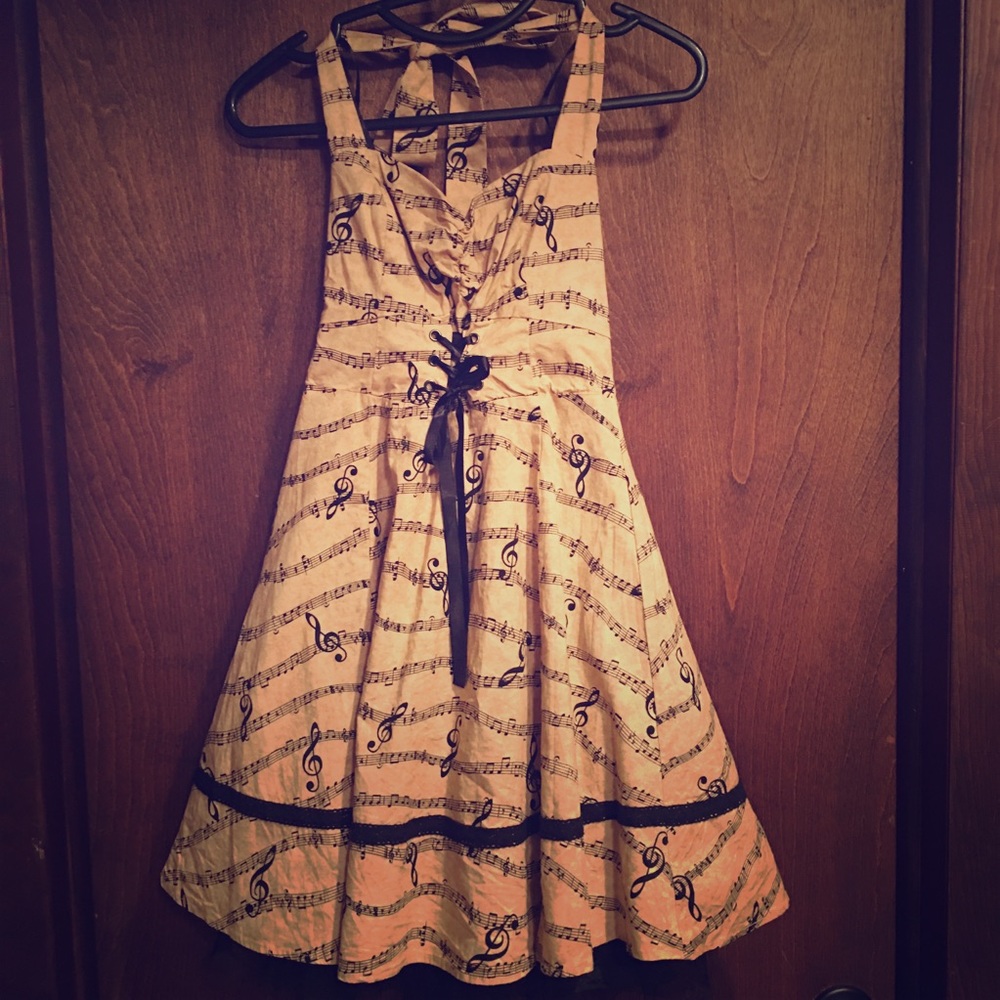 Hot Topic 🎶 Dress